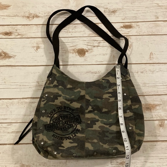 Harley-Davidson Camouflage Bucket Shoulder Bag With Studs - Picture 11 of 14